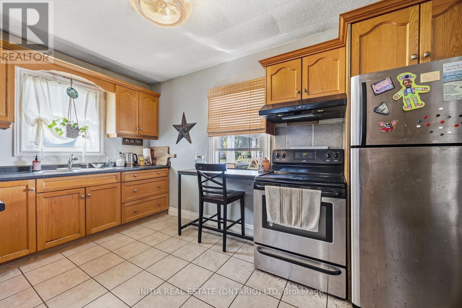 272 Kathleen Avenue, Sarnia, Ontario  N7T 1E3 - Photo 4 - X13833770