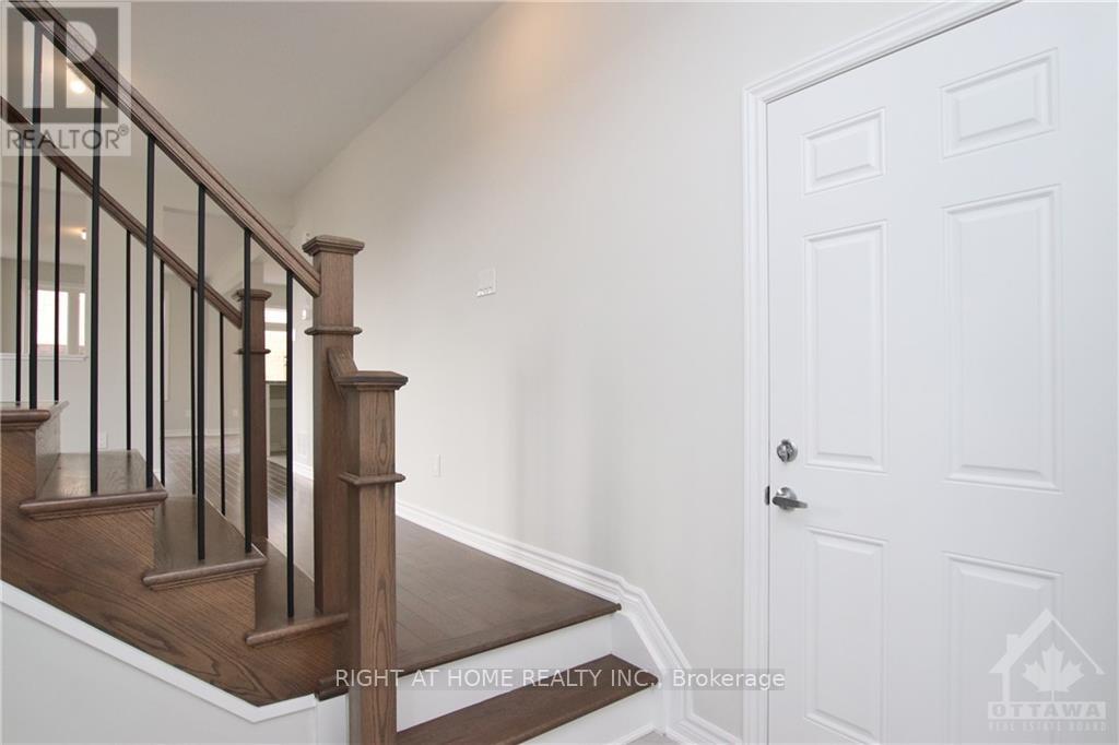 106 Mesa Drive, Ottawa, Ontario K2J 6V9 - Photo 8 - X13833774