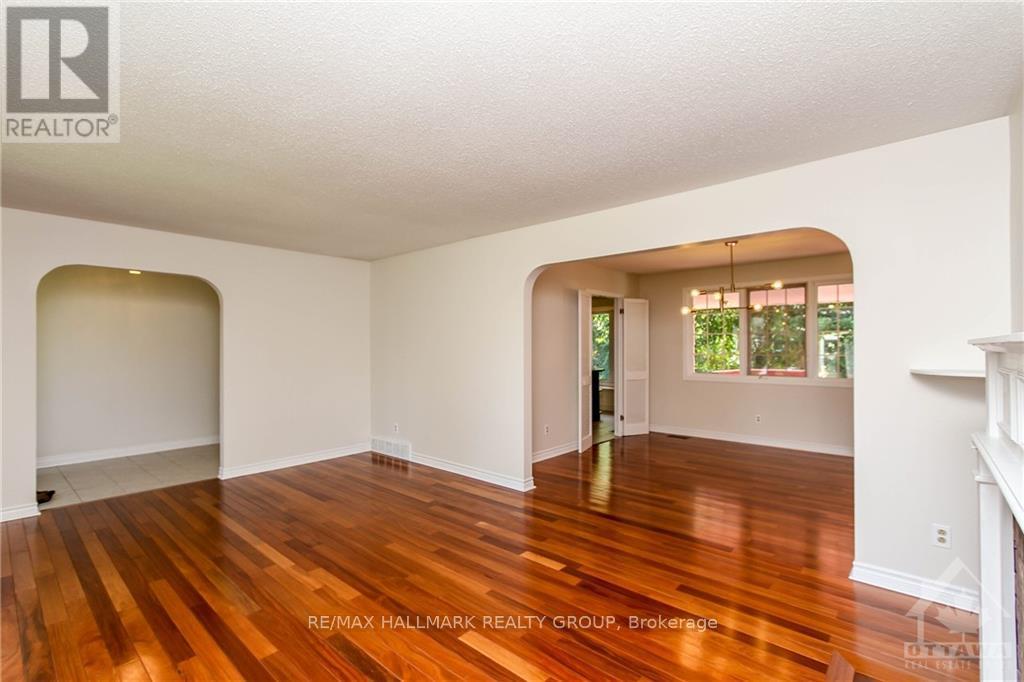 570 Duff Crescent, Ottawa, Ontario K1J 7C5 - Photo 6 - X13833784