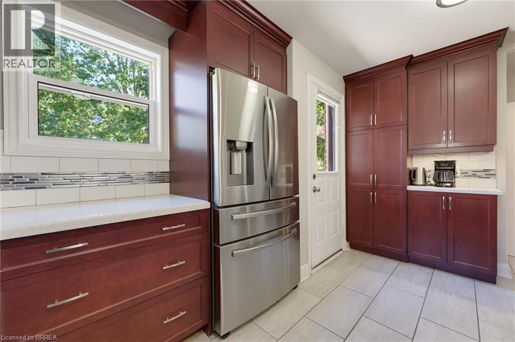38 Admiral Road, Brantford, Ontario  N3R 1L6 - Photo 11 - 40865504
