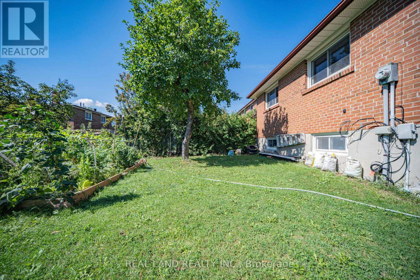 37 Pawnee Avenue, Toronto, Ontario  M2H 3C6 - Photo 37 - C13833700