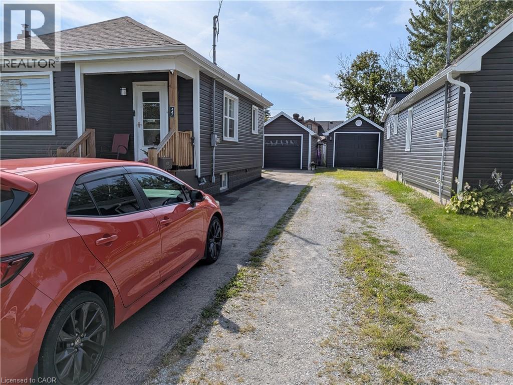 487 Scholfield Avenue N, Welland, Ontario  L3B 1N3 - Photo 19 - 40866418