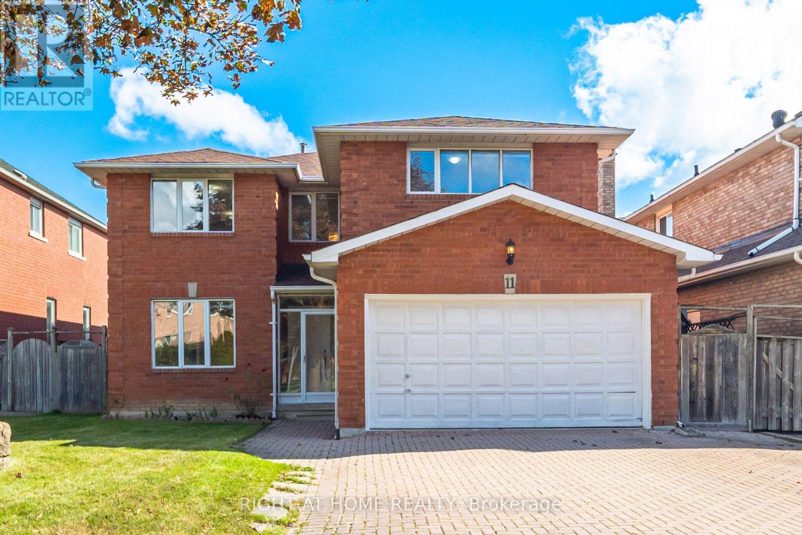 11 Lynda Mcneil Place, Markham, Ontario  L3S 3E4 - Photo 1 - N13833692
