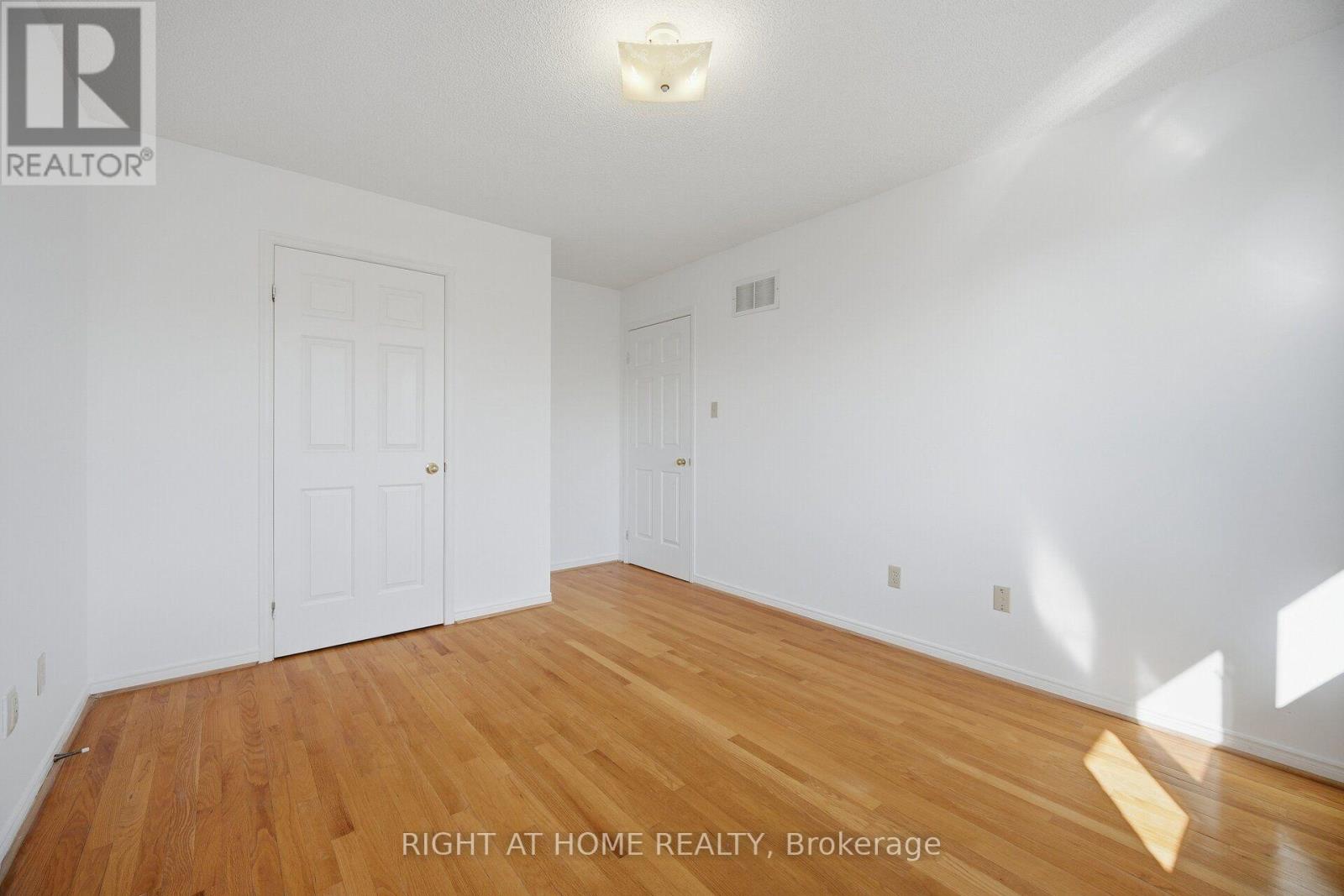 11 Lynda Mcneil Place, Markham, Ontario  L3S 3E4 - Photo 33 - N13833692