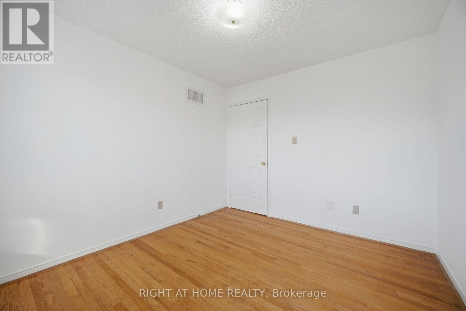 11 Lynda Mcneil Place, Markham, Ontario  L3S 3E4 - Photo 35 - N13833692