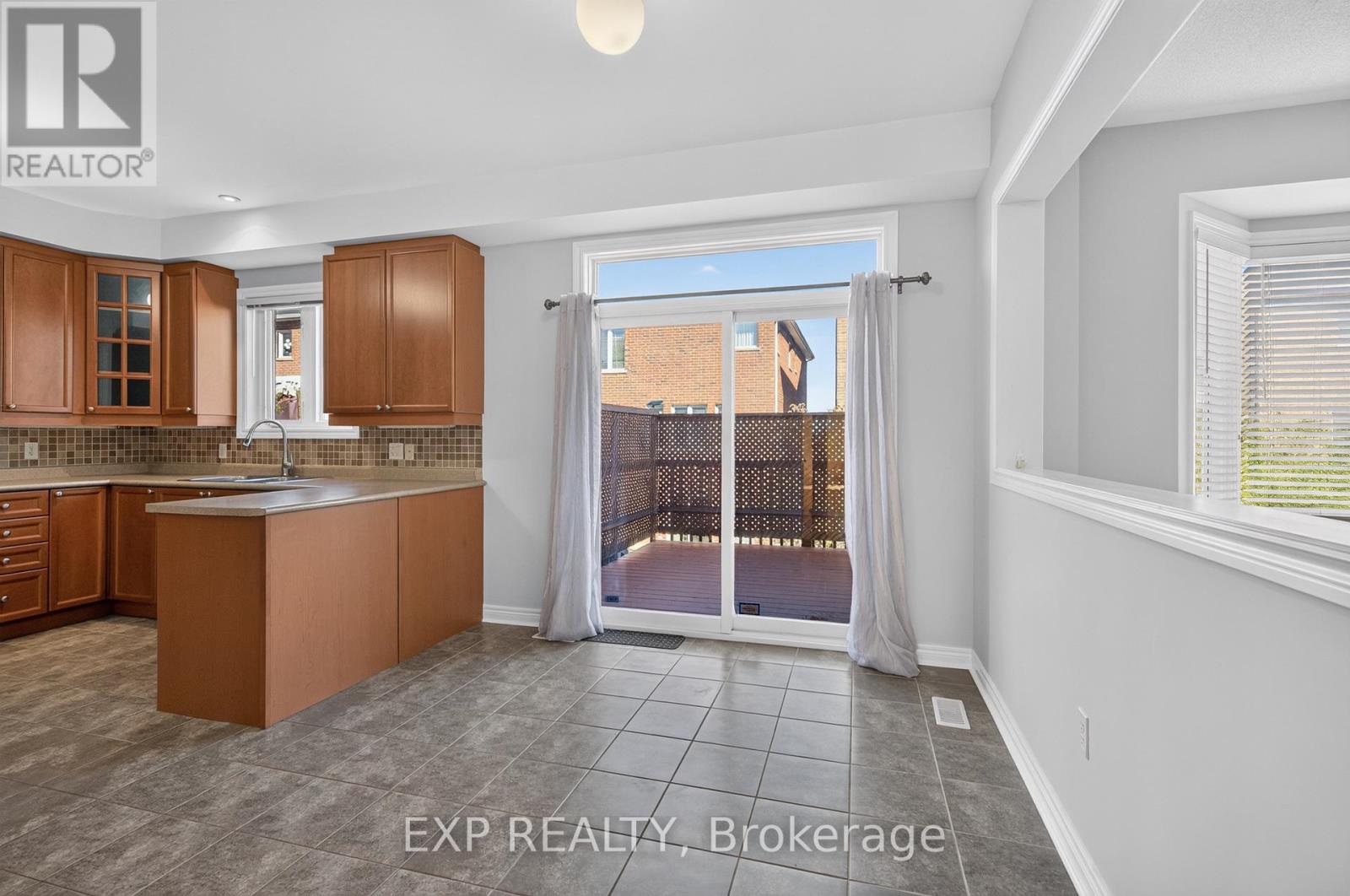 209 Woodspring Avenue, Newmarket, Ontario  L3X 3J4 - Photo 19 - N13833722
