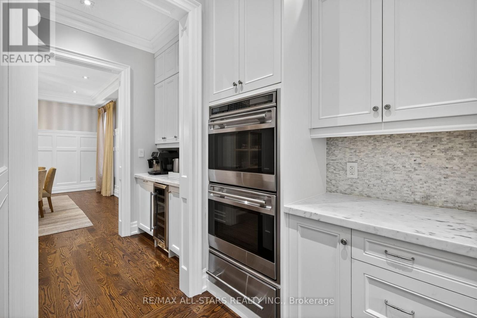 126 Hillview Road, Aurora, Ontario  L4G 2M5 - Photo 17 - N13833772