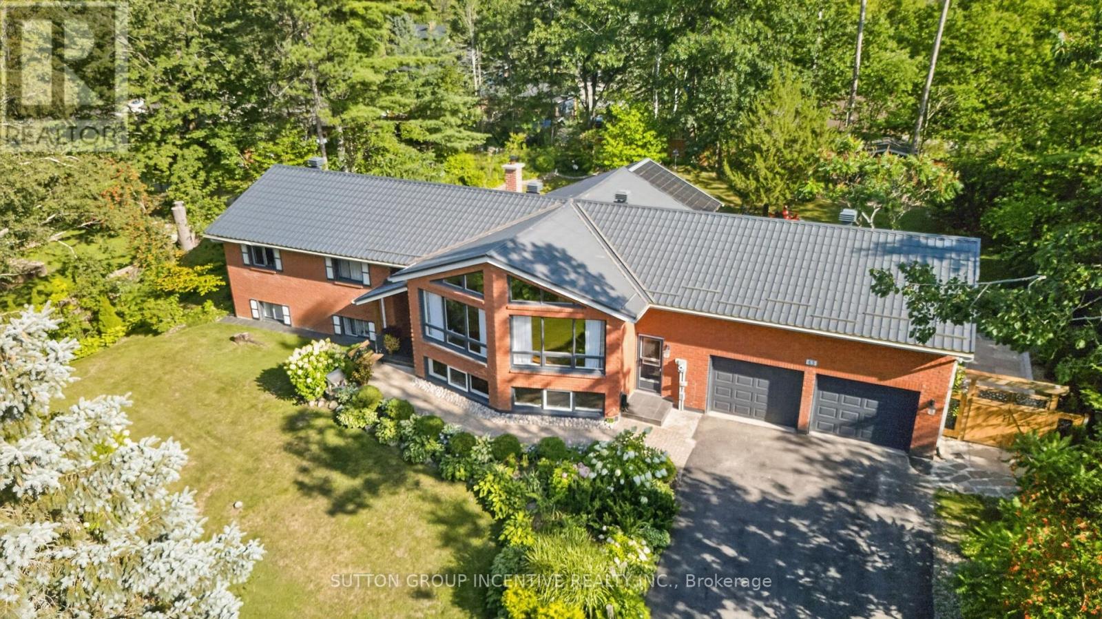 43 Wattie Road, Springwater, Ontario  L9X 0P6 - Photo 2 - S13833724