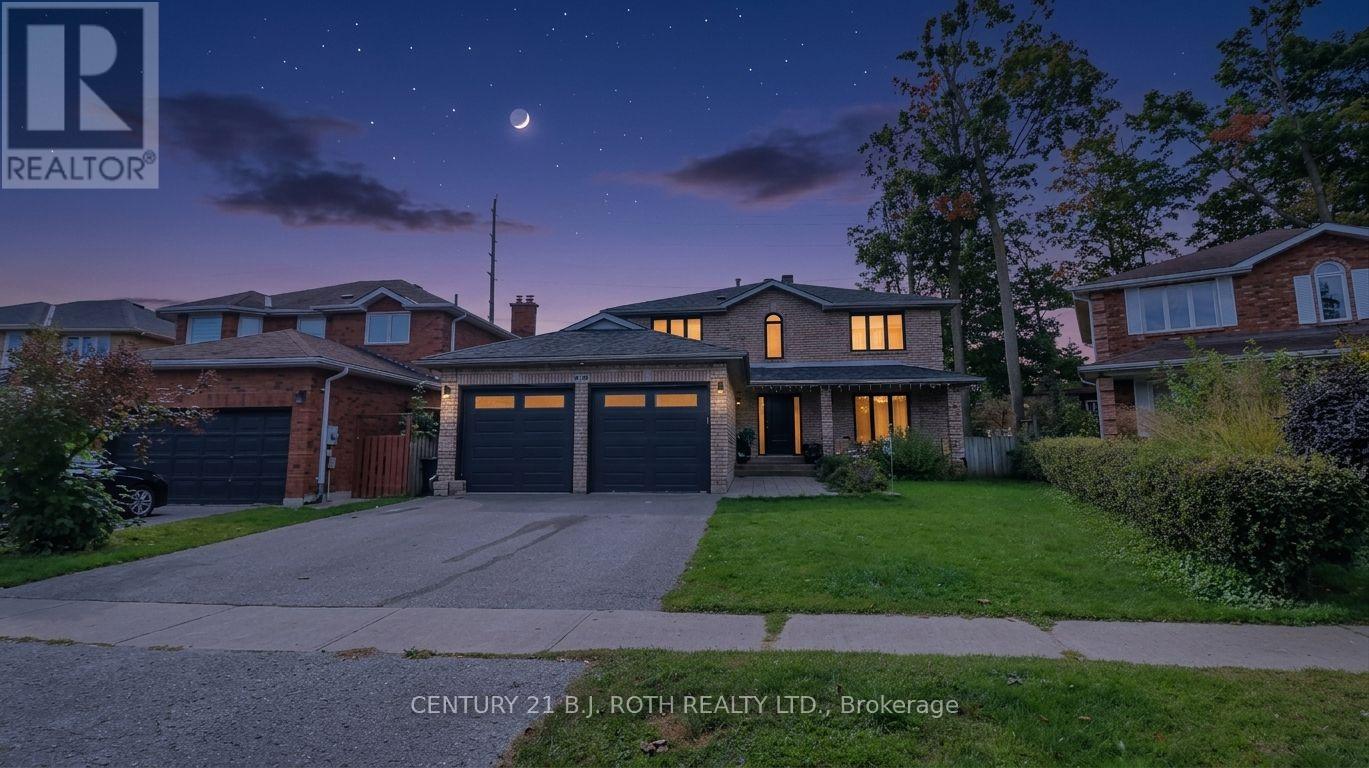61 Barwick Drive W, Barrie (West Bayfield), Ontario  L4N 6Z5 - Photo 1 - S13833776