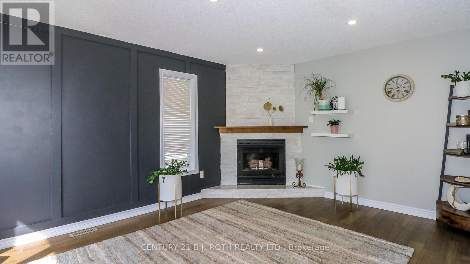 61 Barwick Drive W, Barrie (West Bayfield), Ontario  L4N 6Z5 - Photo 5 - S13833776