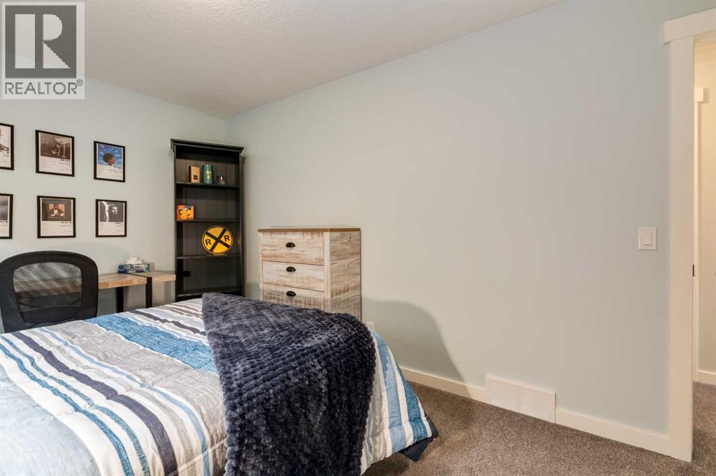 31 Sunrise Terrace, Cochrane, Alberta  T4C 0V3 - Photo 34 - A2348485