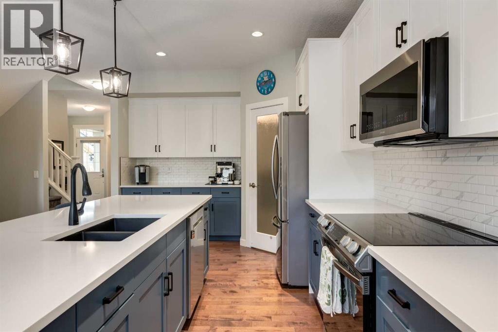 31 Sunrise Terrace, Cochrane, Alberta  T4C 0V3 - Photo 7 - A2348485