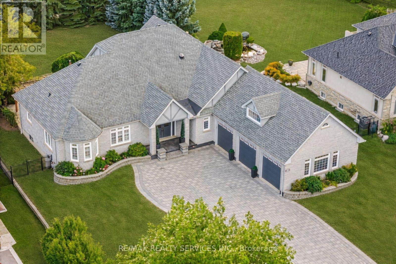8910 CREDITVIEW ROAD, Brampton, Ontario
