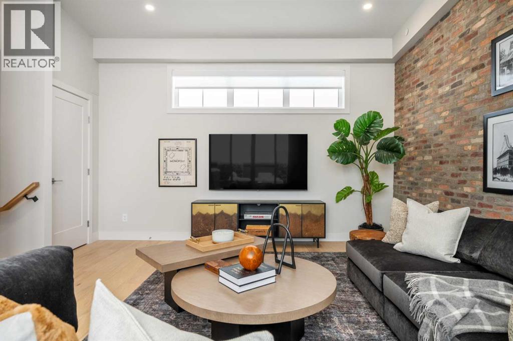 44 Greenwich Heath NW