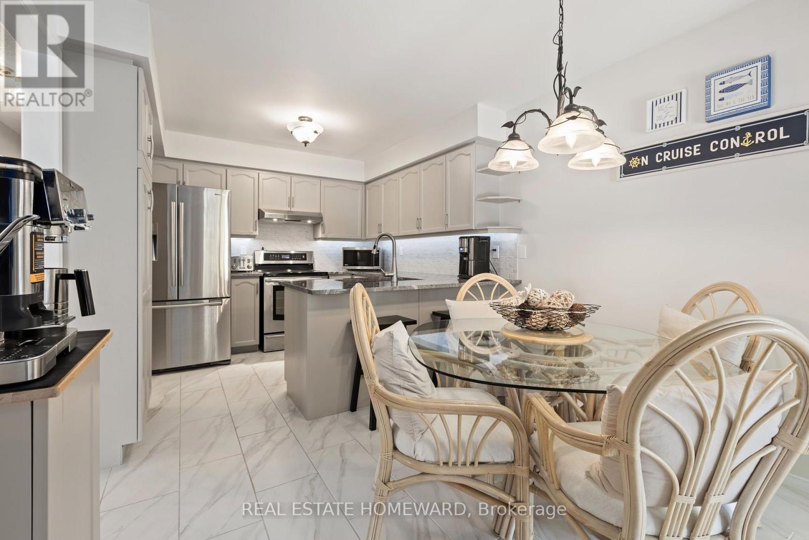 3332 Forrestdale Circle, Mississauga, Ontario  L5N 6X5 - Photo 13 - W13833694