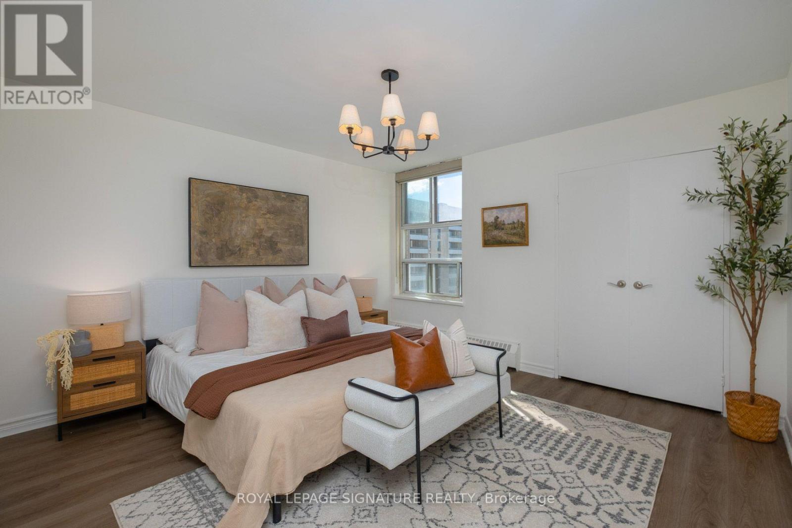 1607 - 360 Ridelle Avenue, Toronto, Ontario  M6B 1K1 - Photo 18 - W13833744