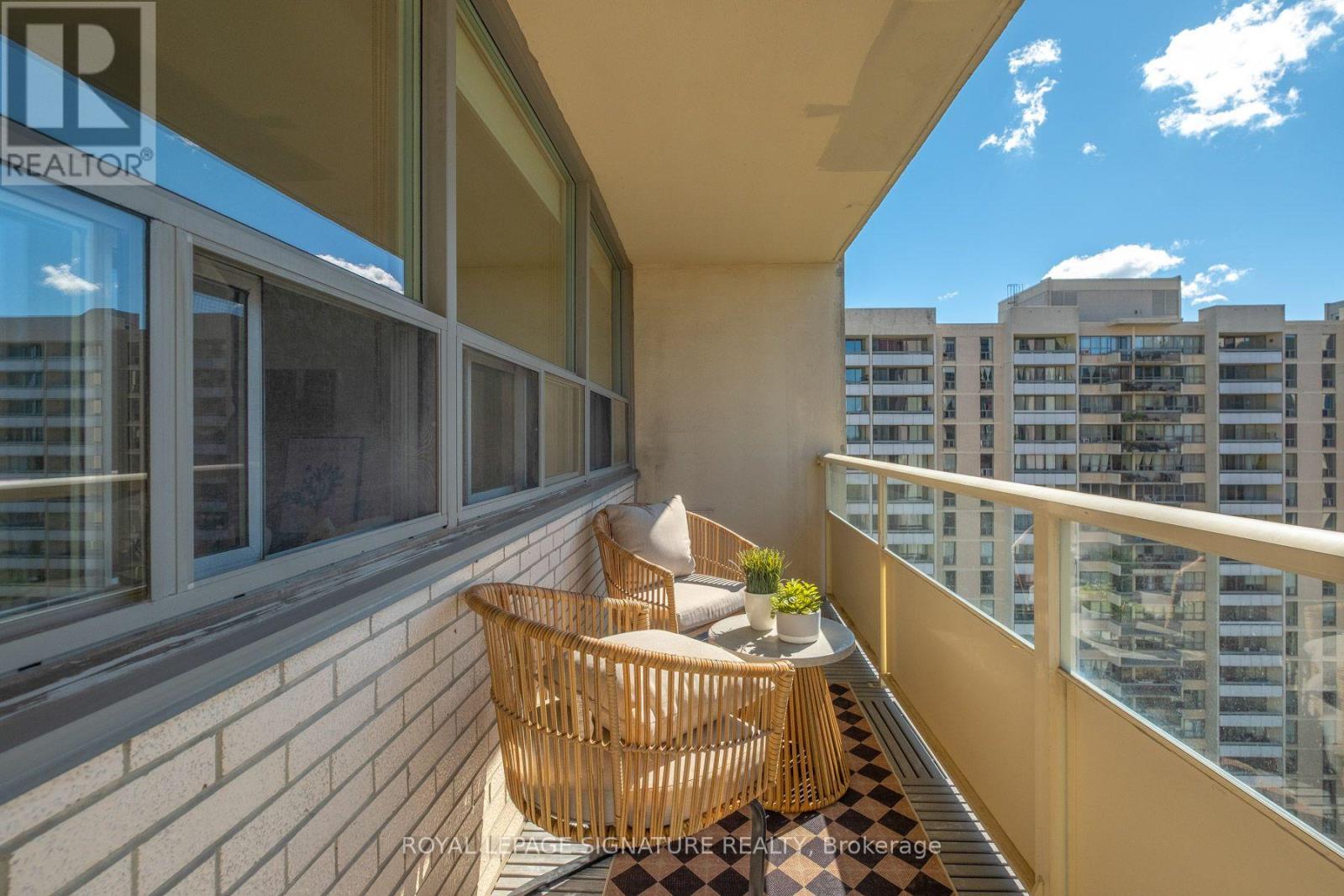 1607 - 360 Ridelle Avenue, Toronto, Ontario  M6B 1K1 - Photo 22 - W13833744