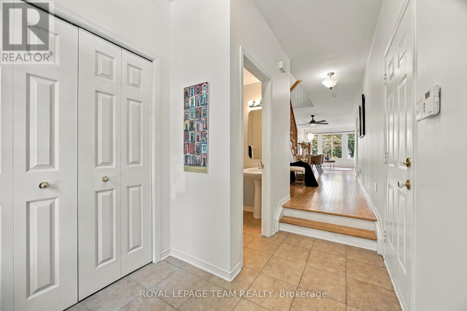 135 GATESPARK PRIVATE, Ottawa, Ontario