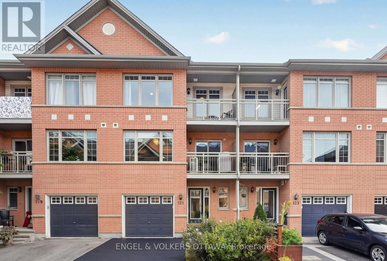 121 QUITO PRIVATE, Ottawa, Ontario