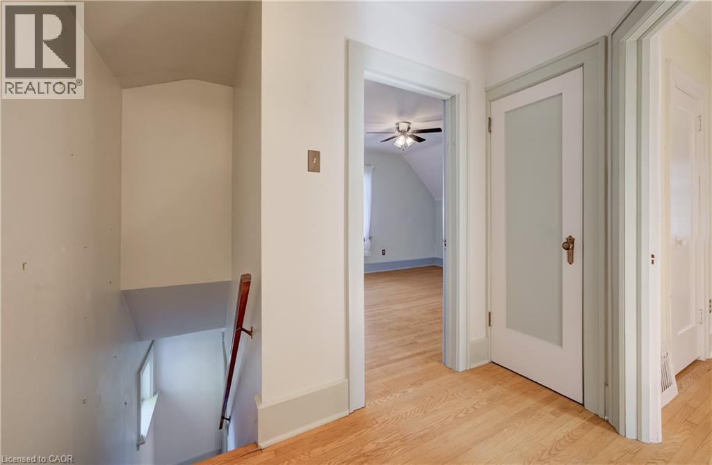 7 Locust Street, Kitchener, Ontario  N2H 1W6 - Photo 17 - 40855489
