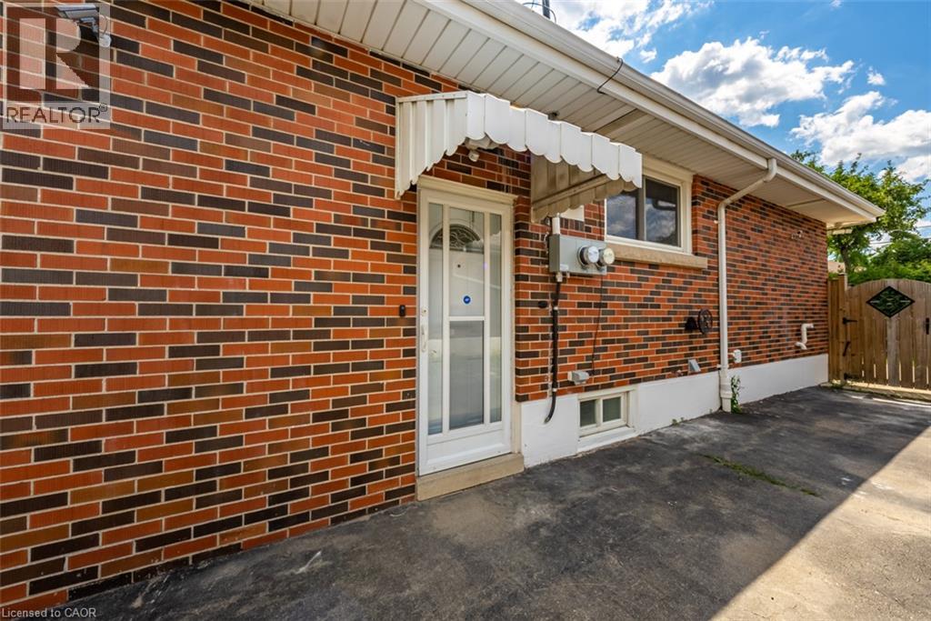 172 Fennell Avenue E Unit# Lower, Hamilton, Ontario  L9A 1S3 - Photo 2 - 40850145