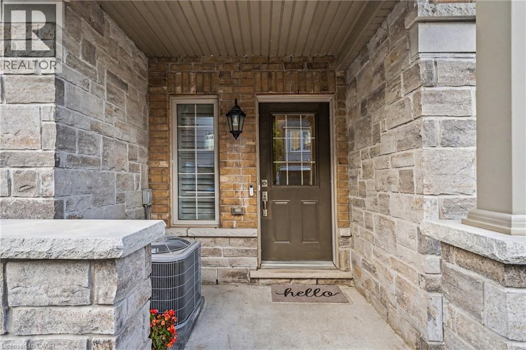 257 Parkside Drive Unit# 35, Waterdown, Ontario  L8B 0W5 - Photo 2 - 40866901