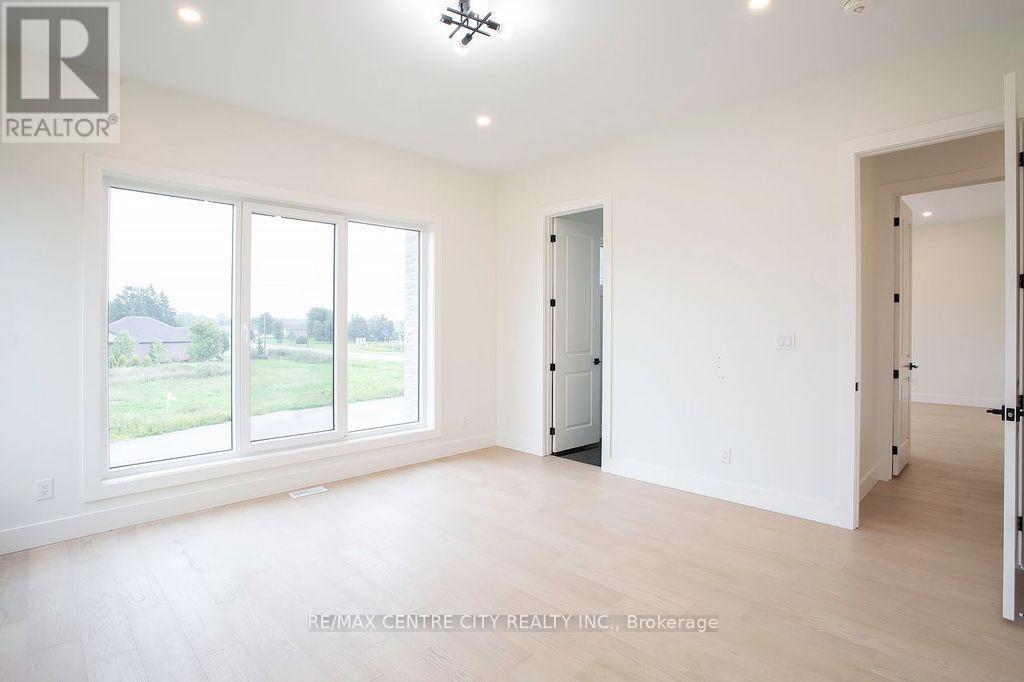 1 James Street, Strathroy-Caradoc, Ontario  N0L 1T0 - Photo 27 - X13833862