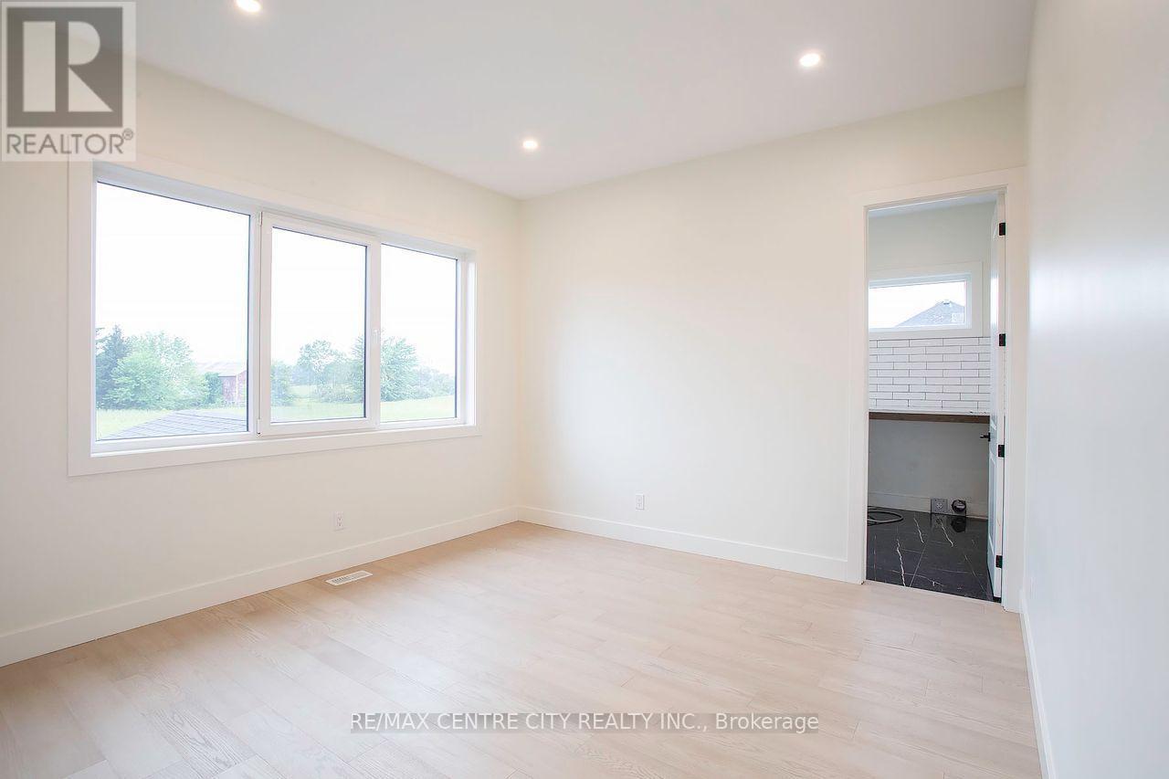 1 James Street, Strathroy-Caradoc, Ontario  N0L 1T0 - Photo 34 - X13833862