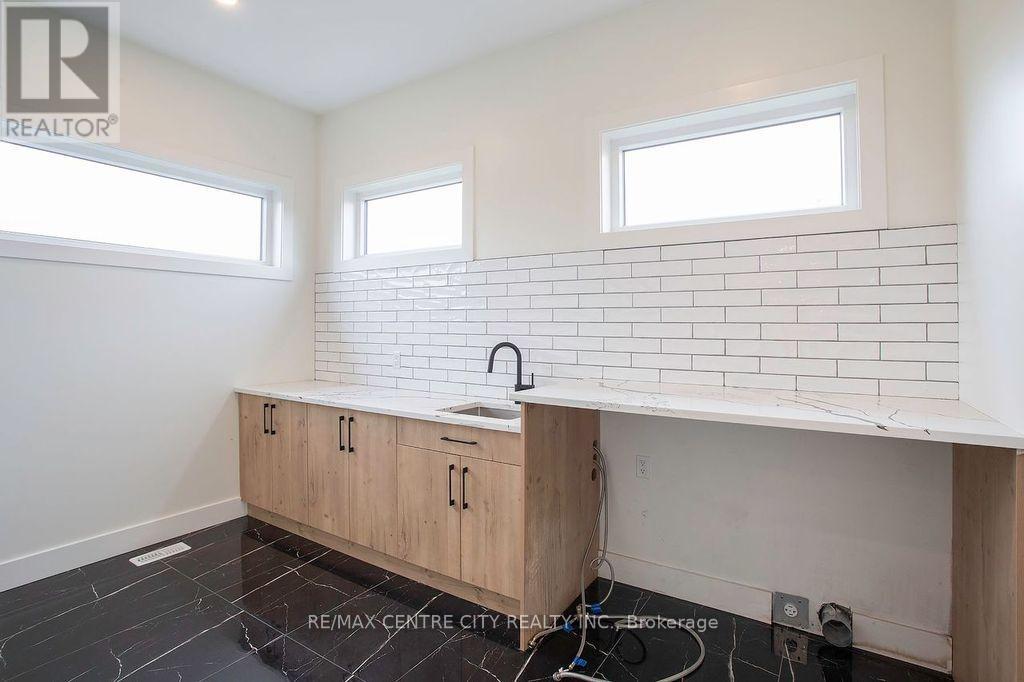 1 James Street, Strathroy-Caradoc, Ontario  N0L 1T0 - Photo 35 - X13833862
