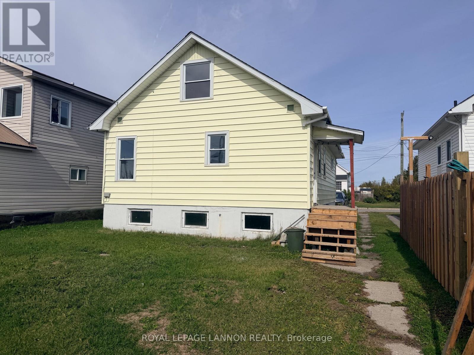 205 Second Avenue, Greenstone, Ontario  P0T 1M0 - Photo 2 - X13538754