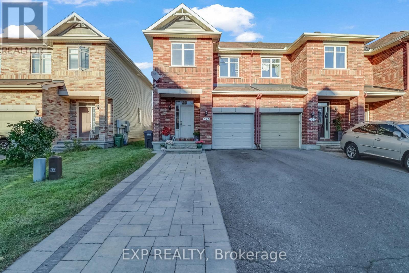 371 Royal Fern Way, Ottawa, Ontario  K1V 2K6 - Photo 1 - X13833906