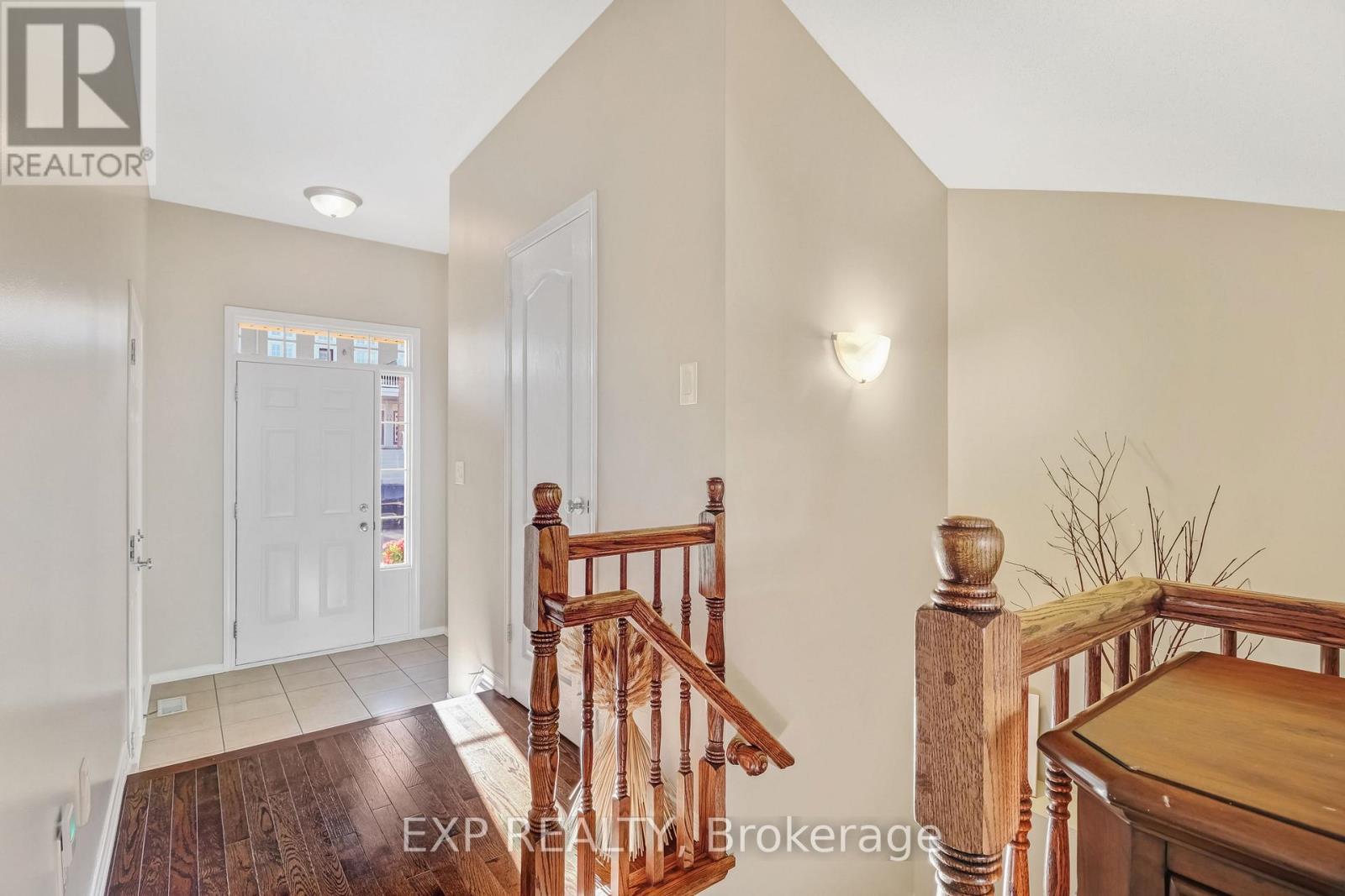 371 Royal Fern Way, Ottawa, Ontario  K1V 2K6 - Photo 3 - X13833906