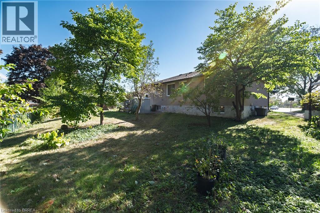 19 Gillrie Court, Brantford, Ontario  N3R 3A1 - Photo 31 - 40864085