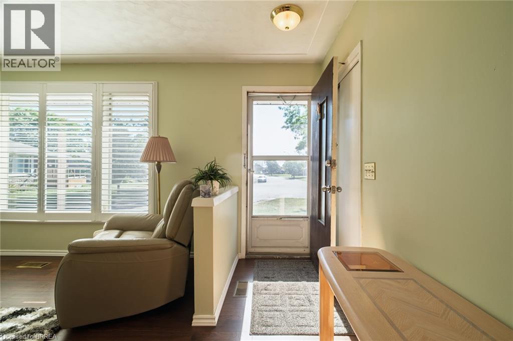 19 Gillrie Court, Brantford, Ontario  N3R 3A1 - Photo 7 - 40864085