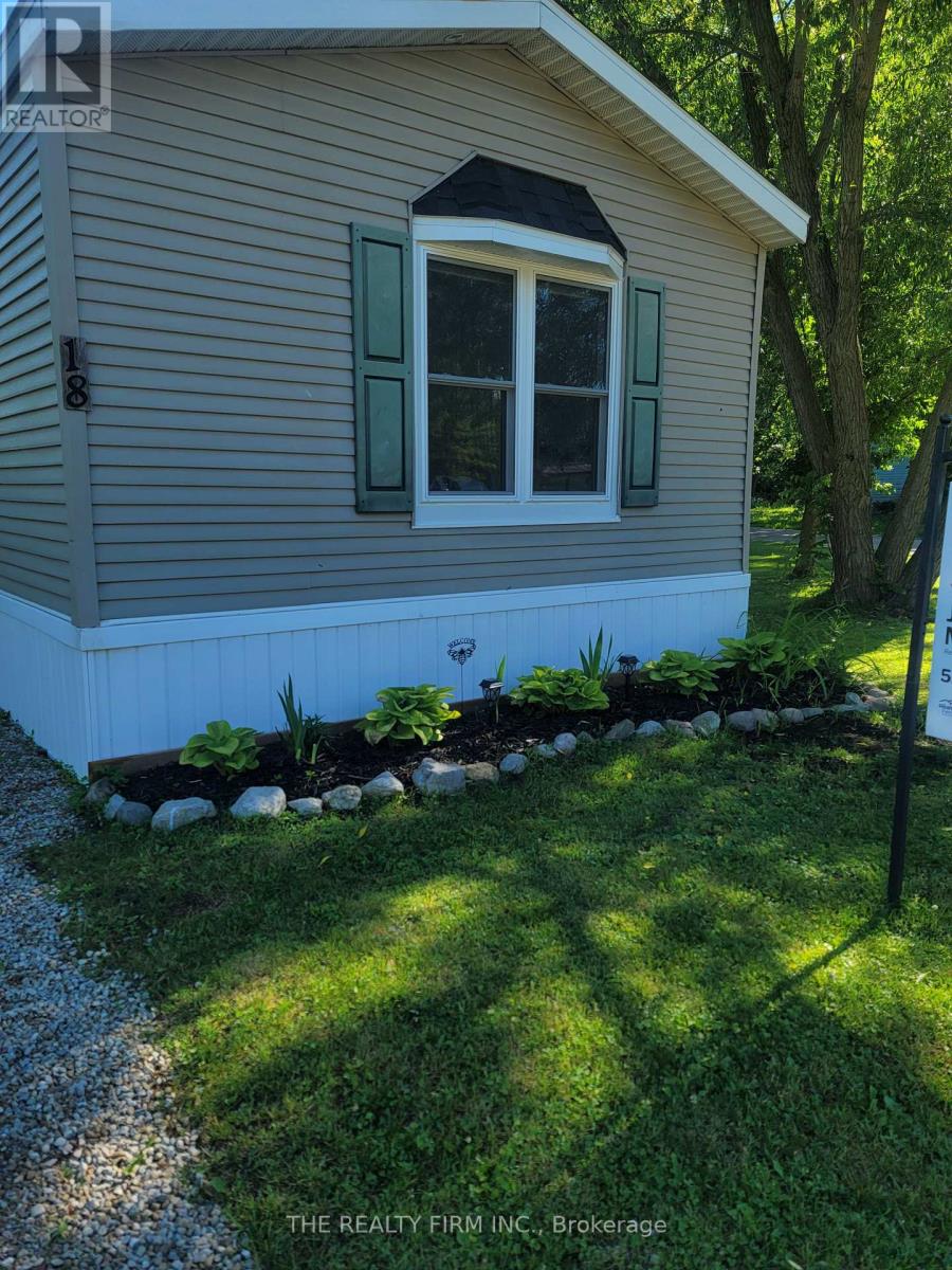 18 - 75049 Hensall Road, Huron East, Ontario  N0K 1W0 - Photo 3 - X13503268
