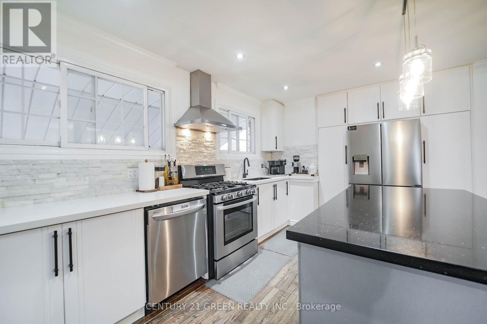 Main - 919 Central Park Boulevard N, Oshawa, Ontario  L1G 6V8 - Photo 17 - E13833038