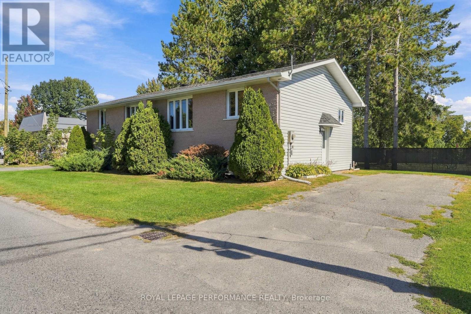 589-591 Bolt Road, Alfred And Plantagenet, Ontario  K0B 1A0 - Photo 25 - X13833850