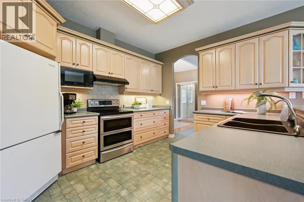 8 Chancellor Drive, Heidelberg, Ontario  N0B 2M1 - Photo 12 - 40866844