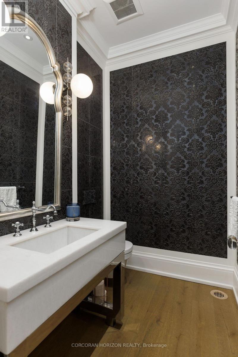 33 Green Valley Road, Toronto, Ontario  M2P 1A4 - Photo 18 - C13833798