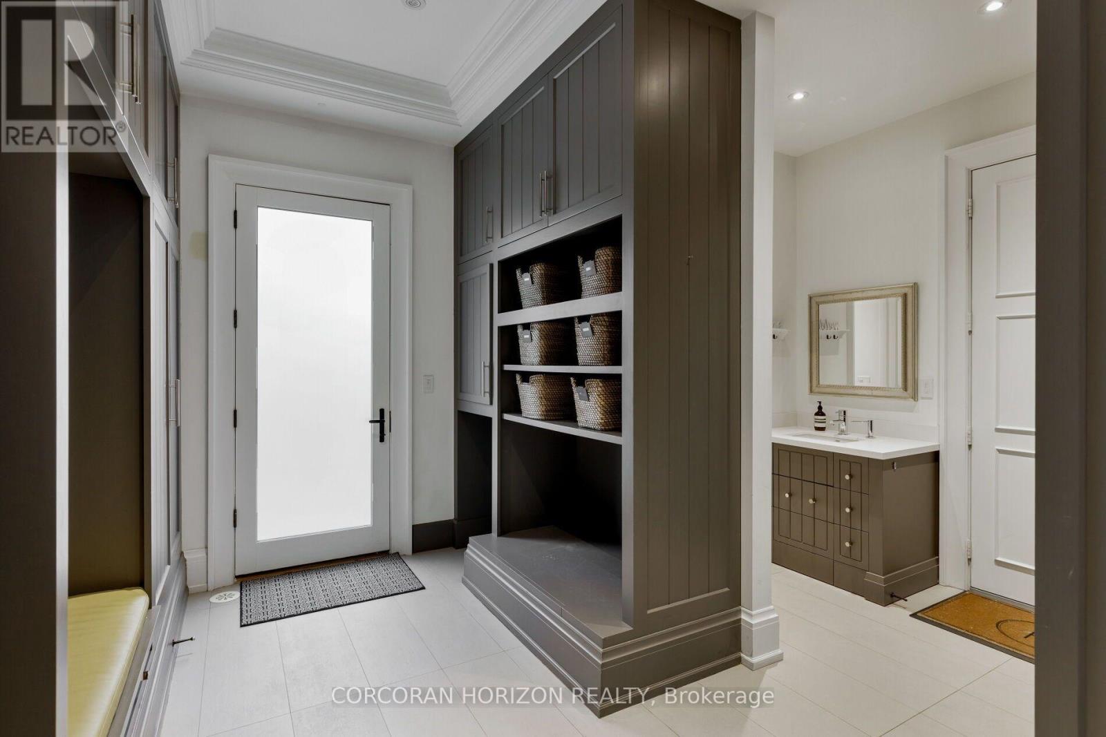 33 Green Valley Road, Toronto, Ontario  M2P 1A4 - Photo 19 - C13833798