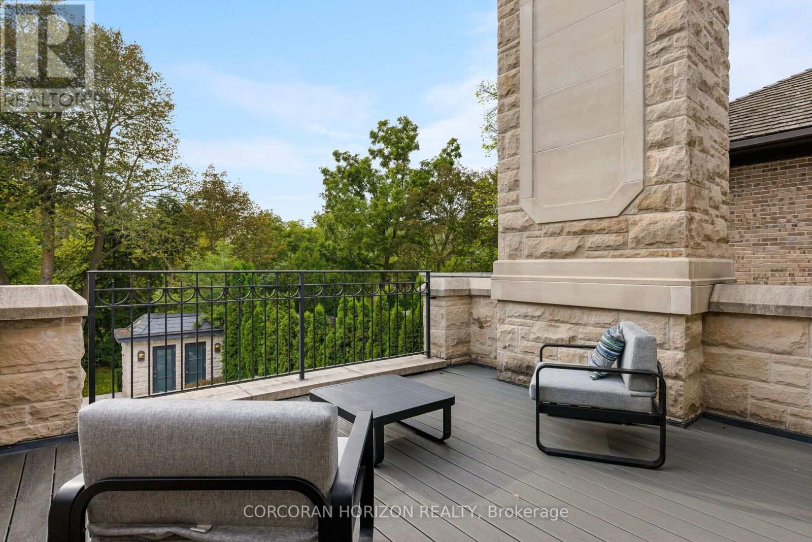 33 Green Valley Road, Toronto, Ontario  M2P 1A4 - Photo 24 - C13833798