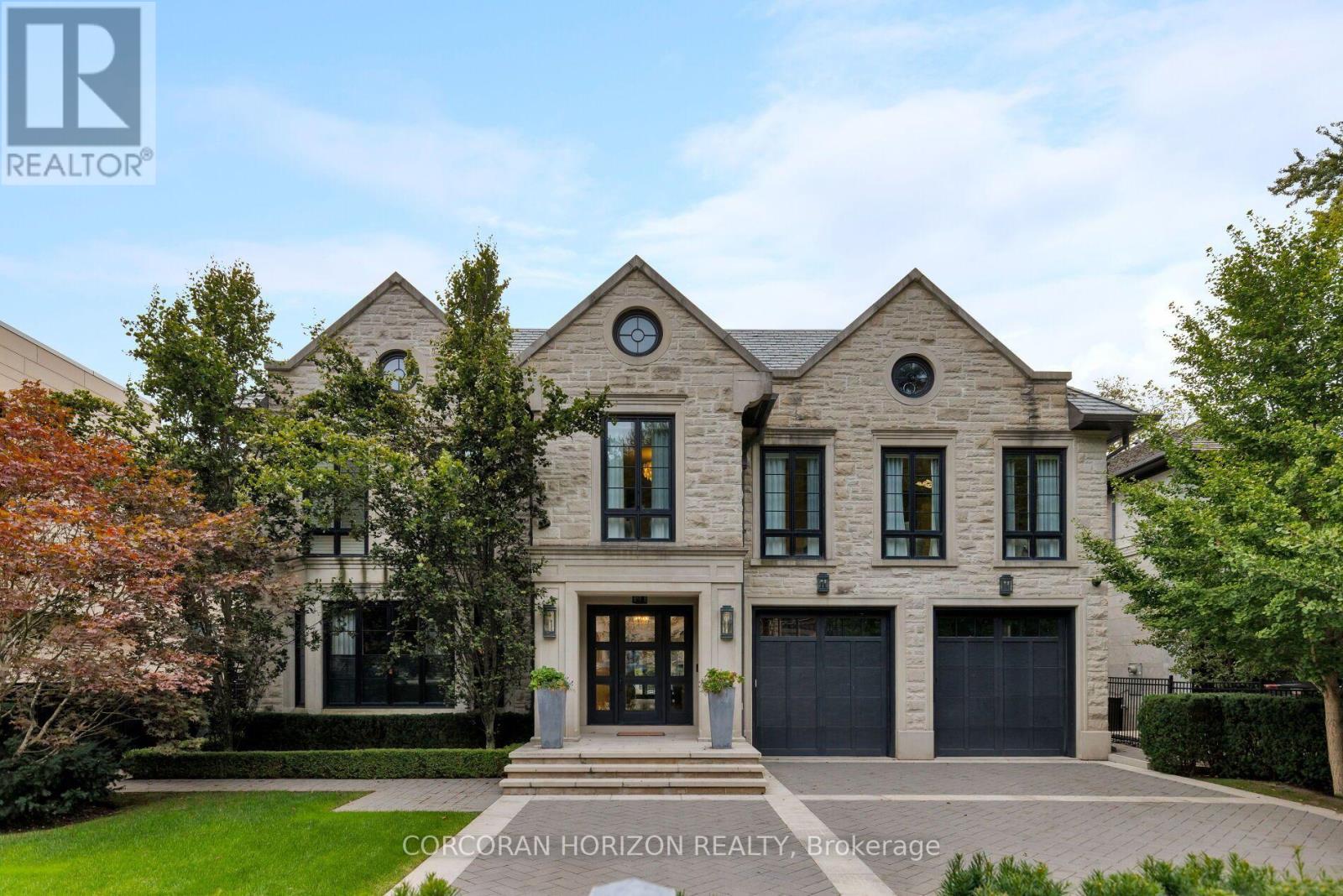 33 Green Valley Road, Toronto, Ontario  M2P 1A4 - Photo 3 - C13833798