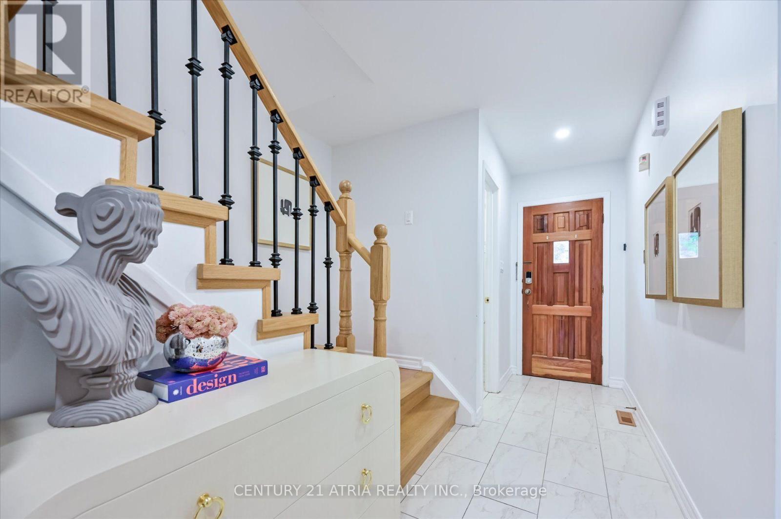 19 Aspenwood Drive, Toronto, Ontario  M2H 3E1 - Photo 5 - C13833834