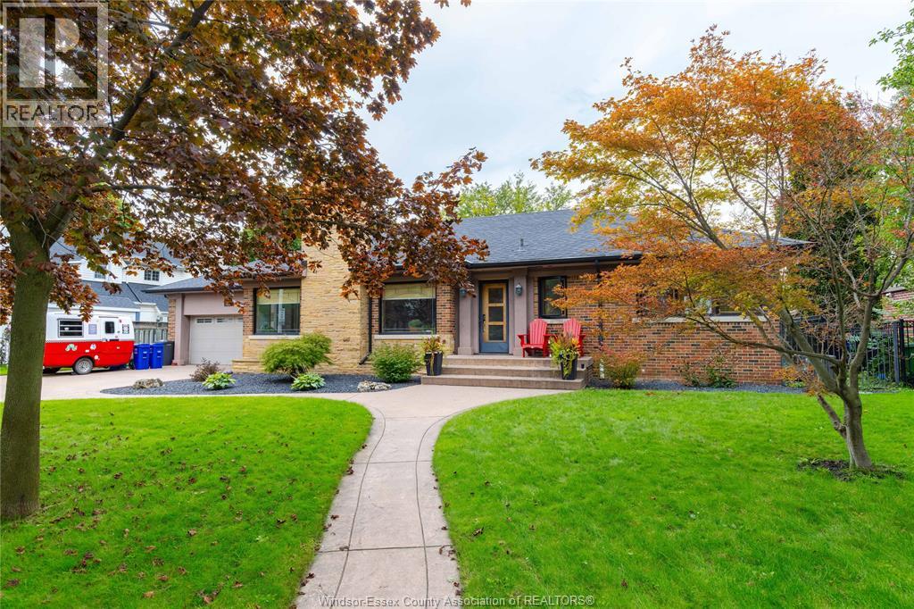 1550 Ypres, Windsor, Ontario  N8W 1R9 - Photo 3 - 26023659