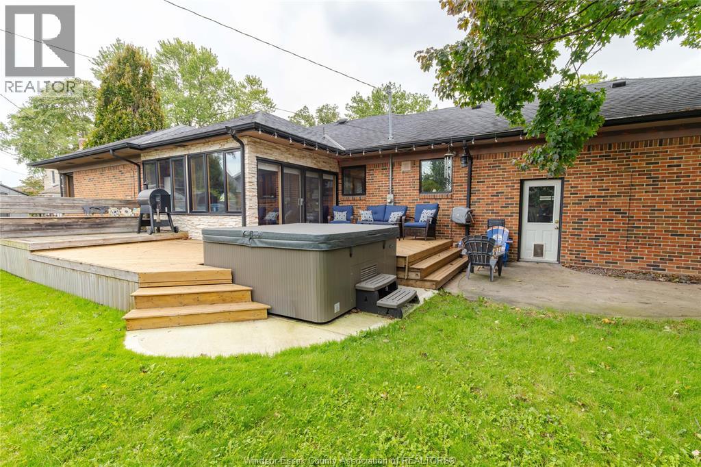 1550 Ypres, Windsor, Ontario  N8W 1R9 - Photo 7 - 26023659