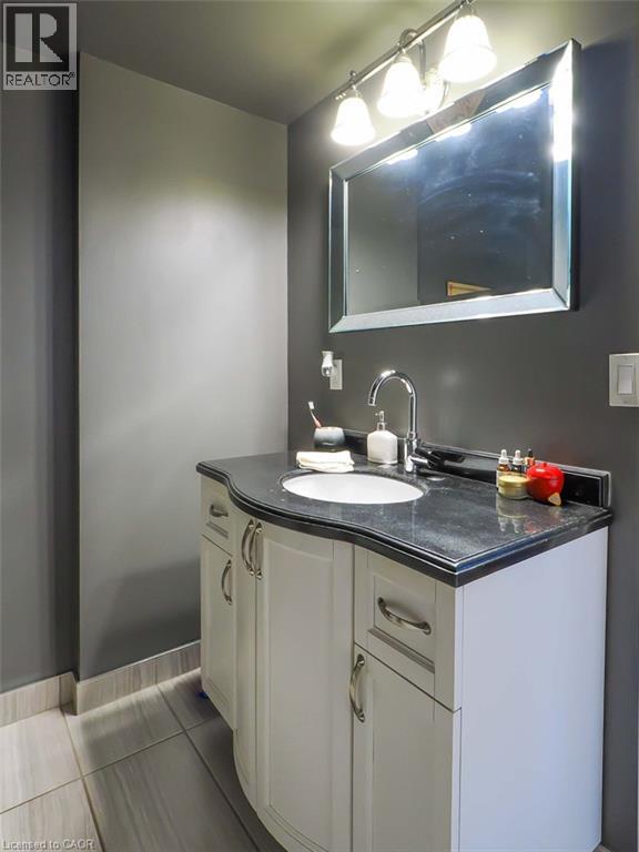 1635 Lakeshore Road, Clear Creek, Ontario  N0E 1M0 - Photo 26 - 40855927