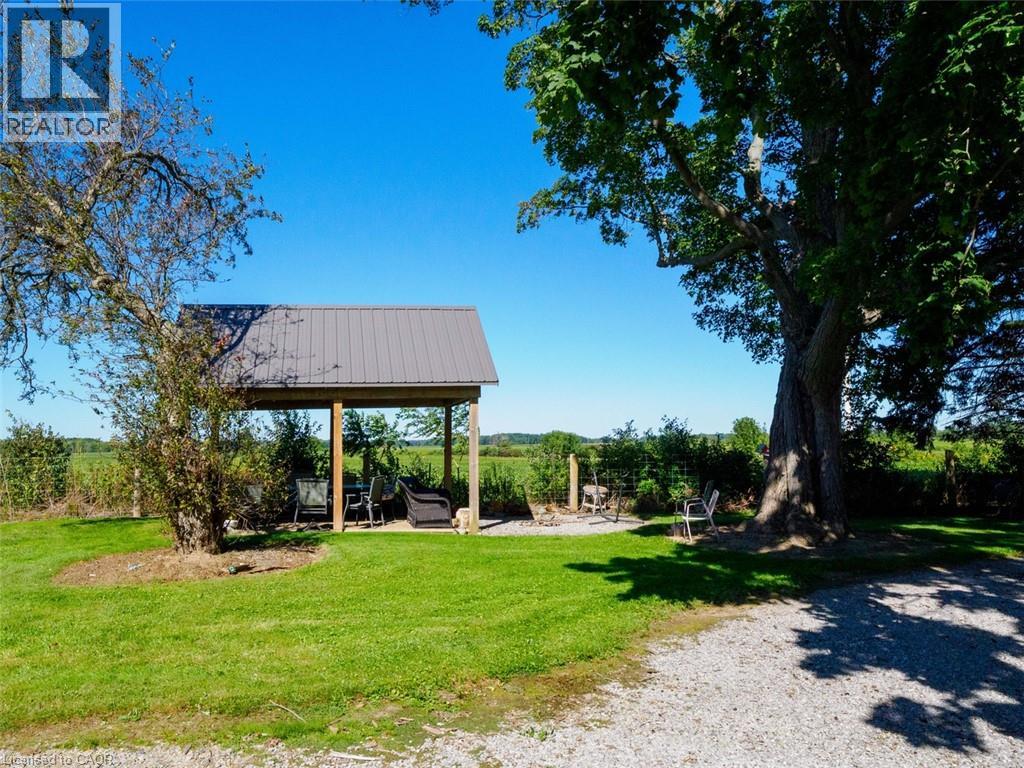 1635 Lakeshore Road, Clear Creek, Ontario  N0E 1M0 - Photo 31 - 40855927