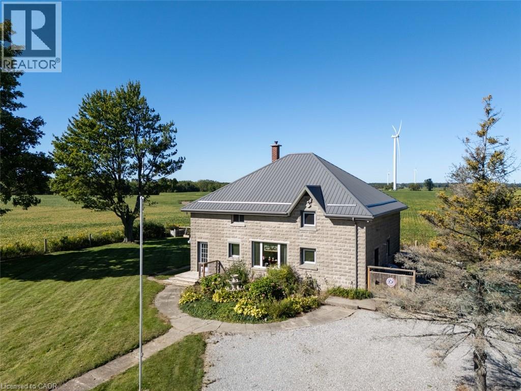 1635 Lakeshore Road, Clear Creek, Ontario  N0E 1M0 - Photo 38 - 40855927