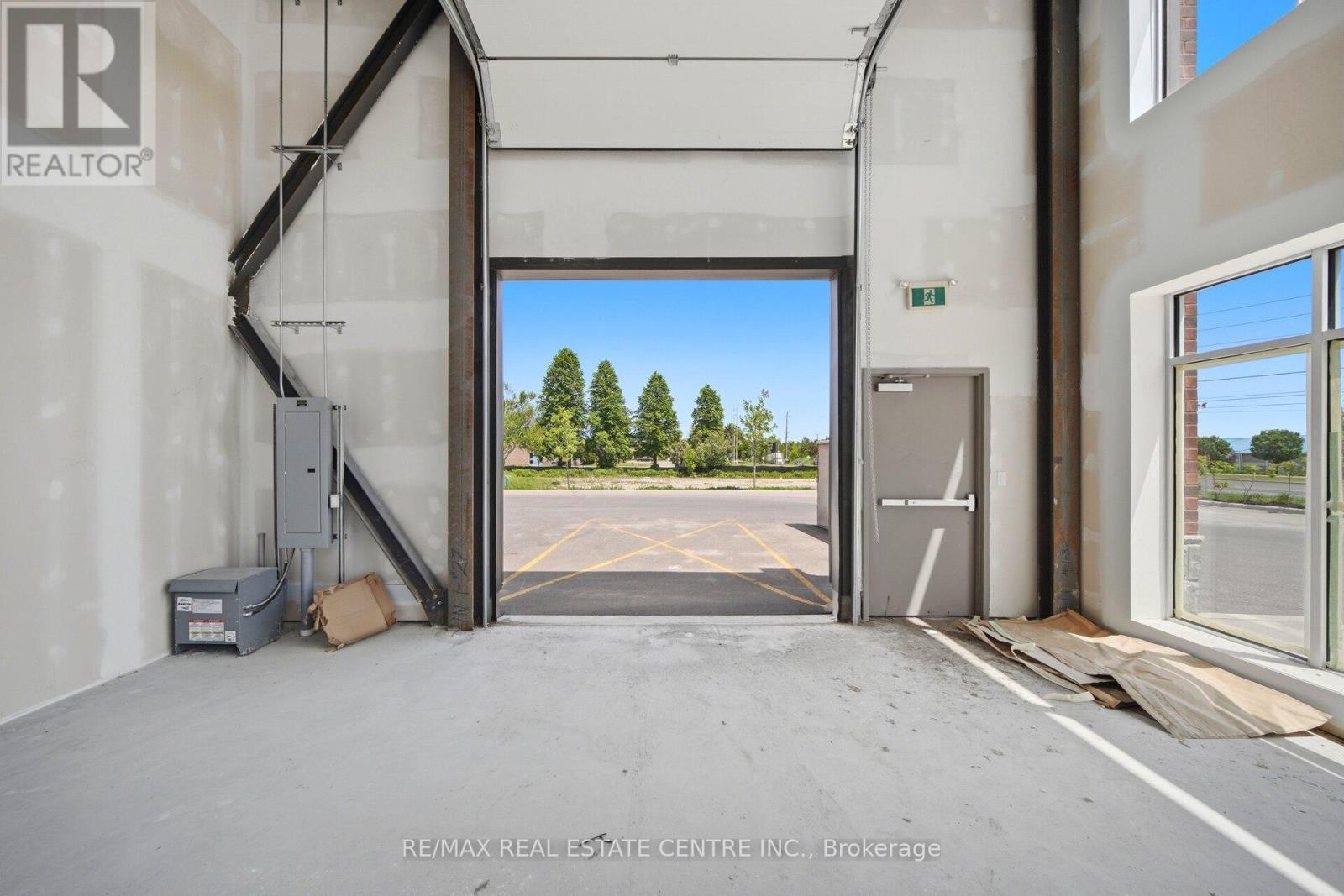 Unit 1 - 452 Taunton Road, Oshawa, Ontario  L1L 0W1 - Photo 11 - E13833872