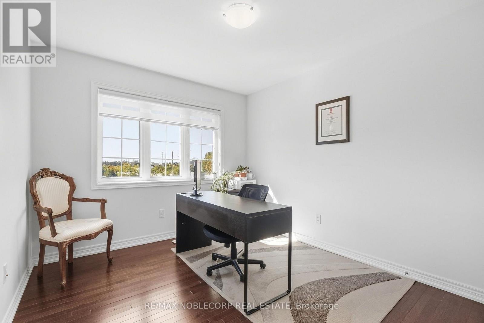 619 Sweetwater Crescent, Newmarket, Ontario  L3X 0H5 - Photo 25 - N13833900